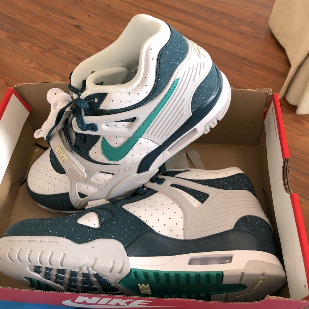Nike Air Trainer 3 Men’s Size 8.5 (White/Turquoise)